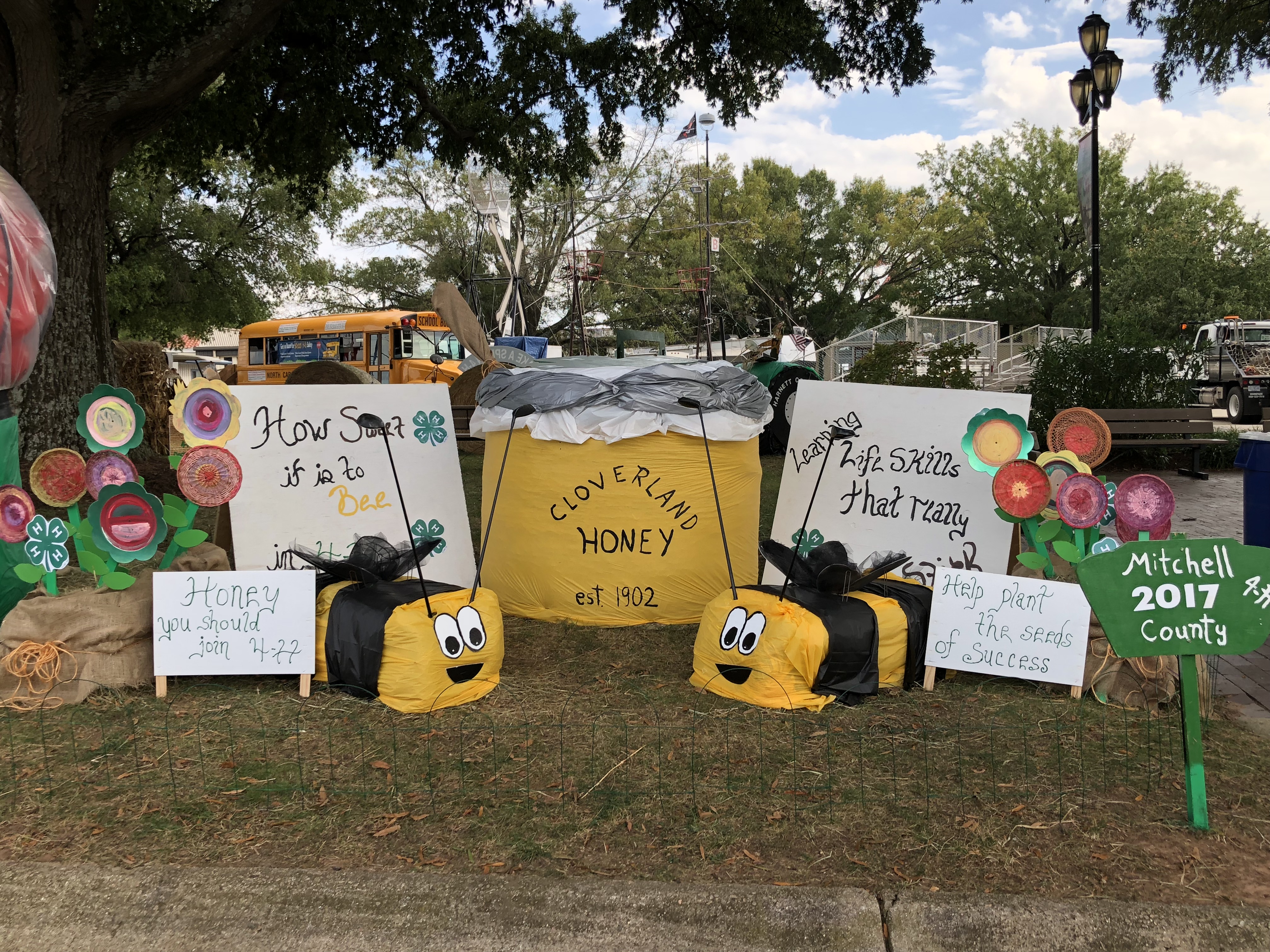 1st place hay bale exhibit